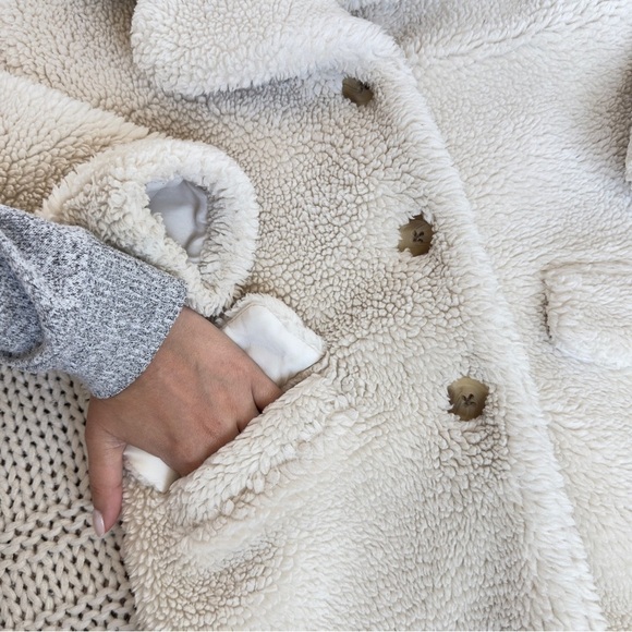 GAP Cream Sherpa Coat Puffer Girl's Jacket Size Small - Picture 6 of 10